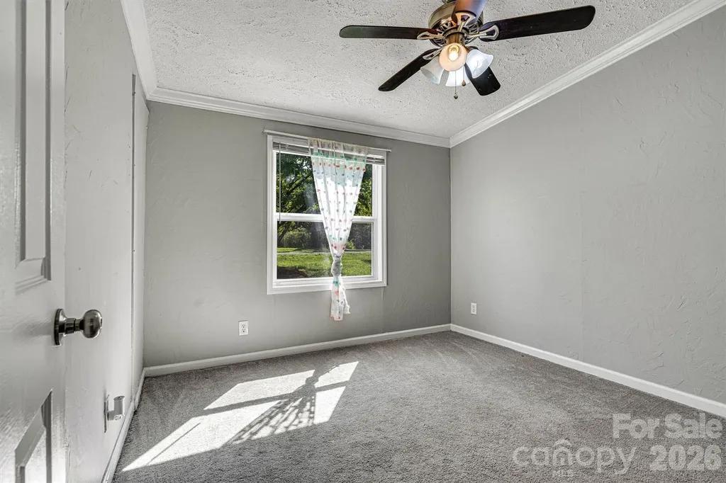 5135 36th Street Drive NE Hickory NC 28601