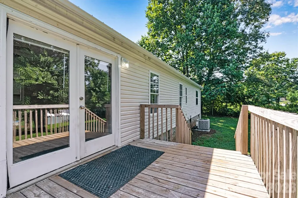 5135 36th Street Drive NE Hickory NC 28601