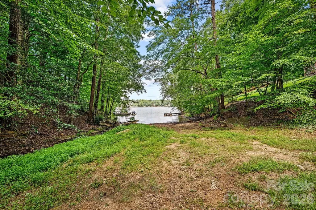 5135 36th Street Drive NE Hickory NC 28601