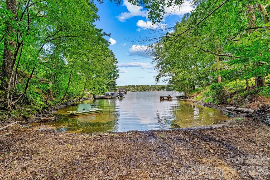 5135 36th Street Drive NE Hickory NC 28601