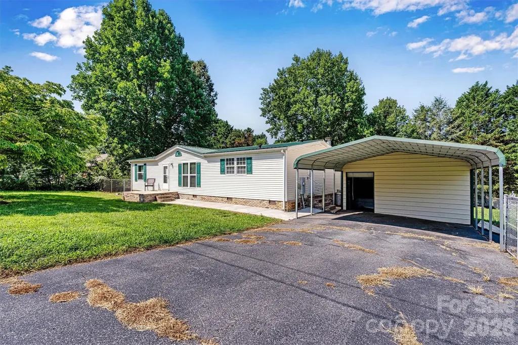 5135 36th Street Drive NE Hickory NC 28601