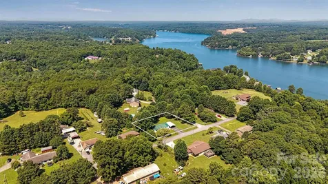 5135 36th Street Drive NE Hickory NC 28601