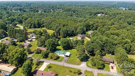 5135 36th Street Drive NE Hickory NC 28601