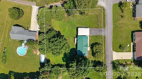5135 36th Street Drive NE Hickory NC 28601
