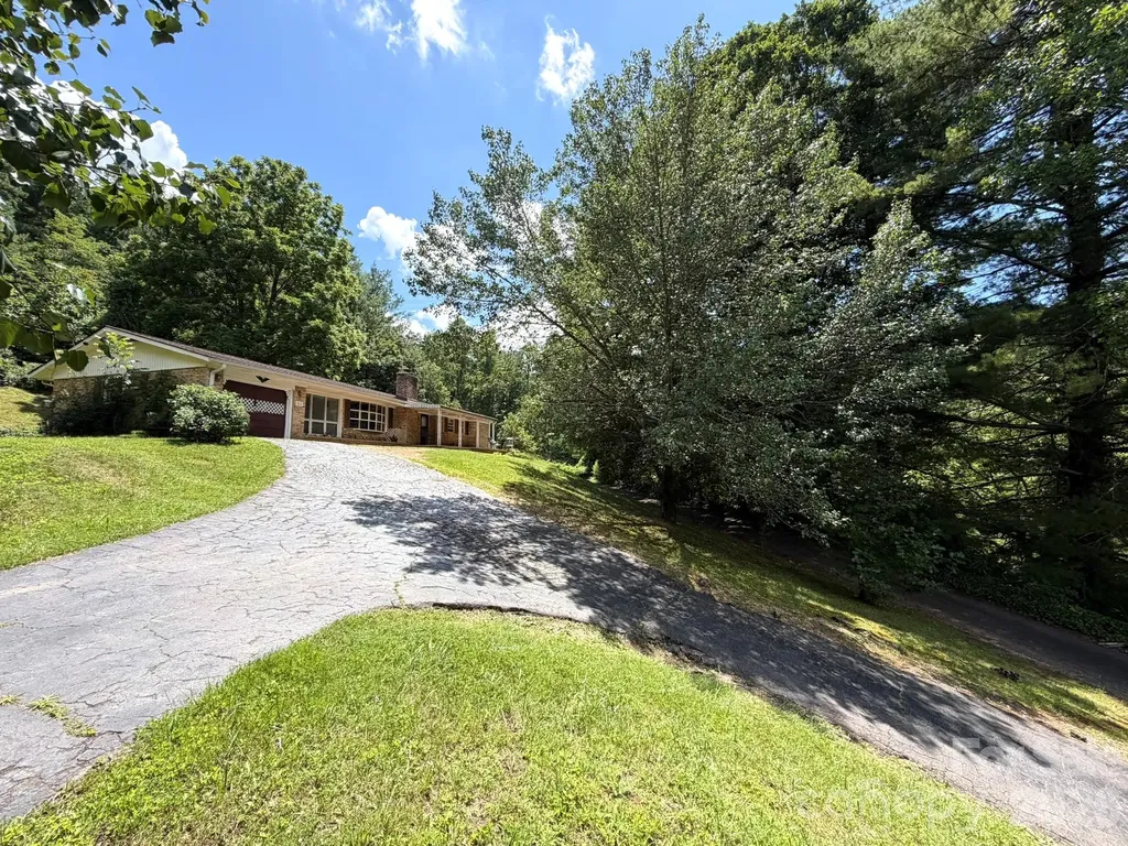 Asheville NC, 142 Avondale Road