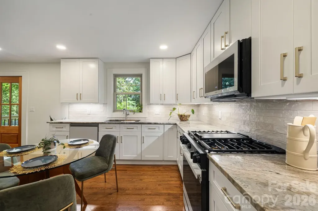 107 Beverly Road Asheville NC 28805