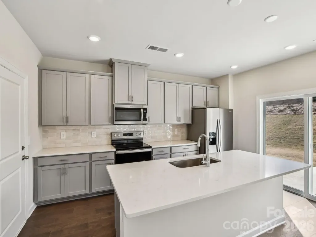 5056 Poplin Valley Cherryville NC 28021