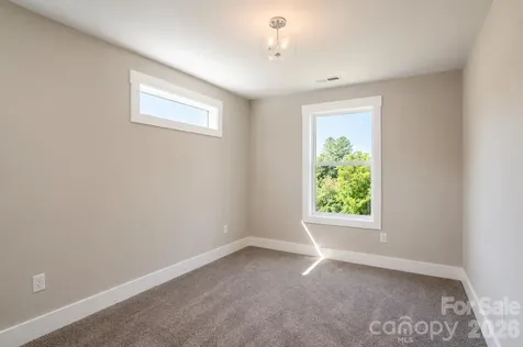 28 Brice Street Asheville NC 28806