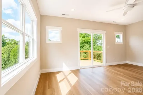28 Brice Street Asheville NC 28806