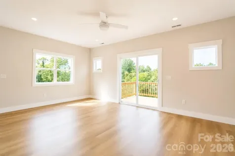 28 Brice Street Asheville NC 28806