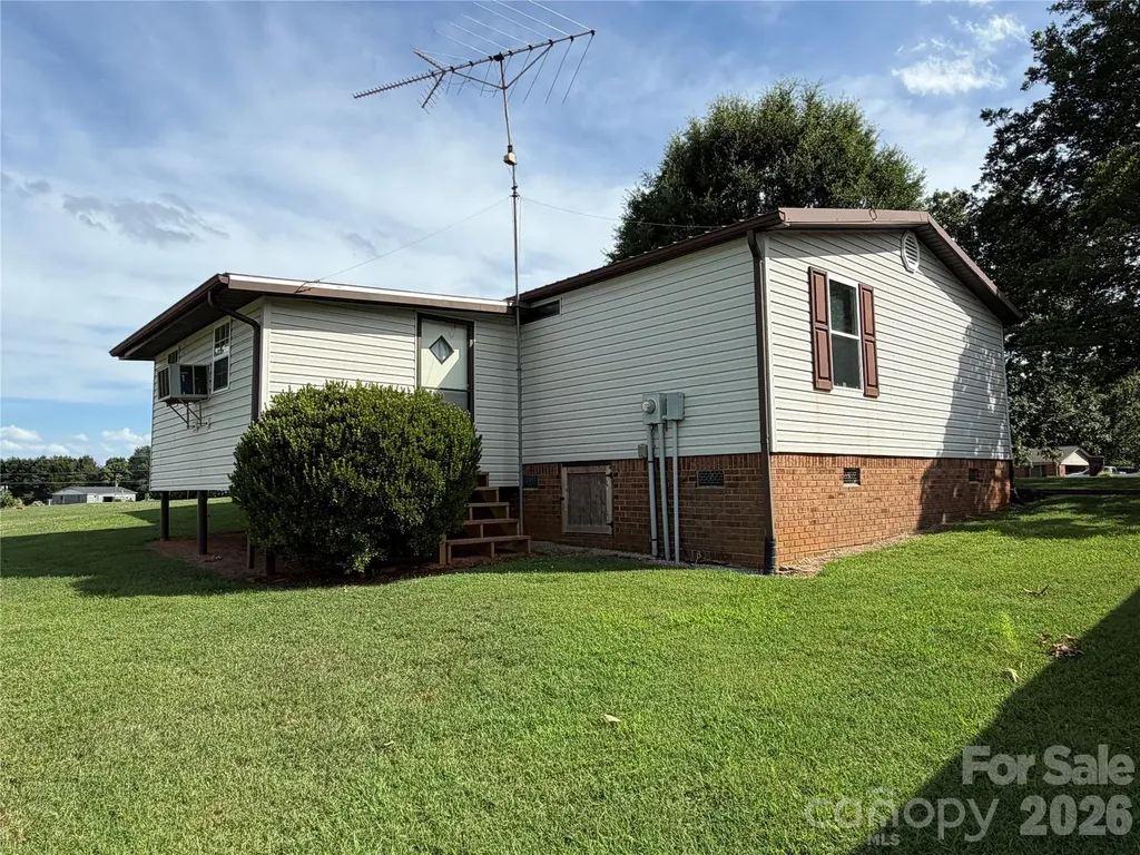 5720 Skyway Drive Conover NC 28613