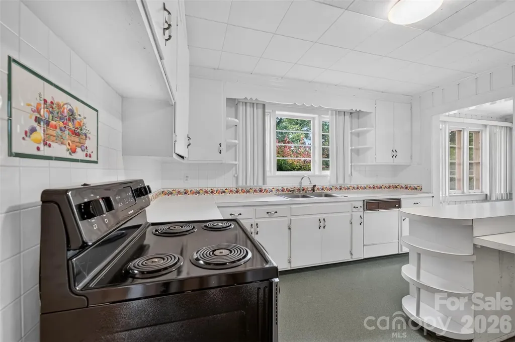 311 33rd Street Drive SE Hickory NC 28602