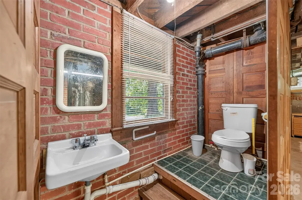 311 33rd Street Drive SE Hickory NC 28602