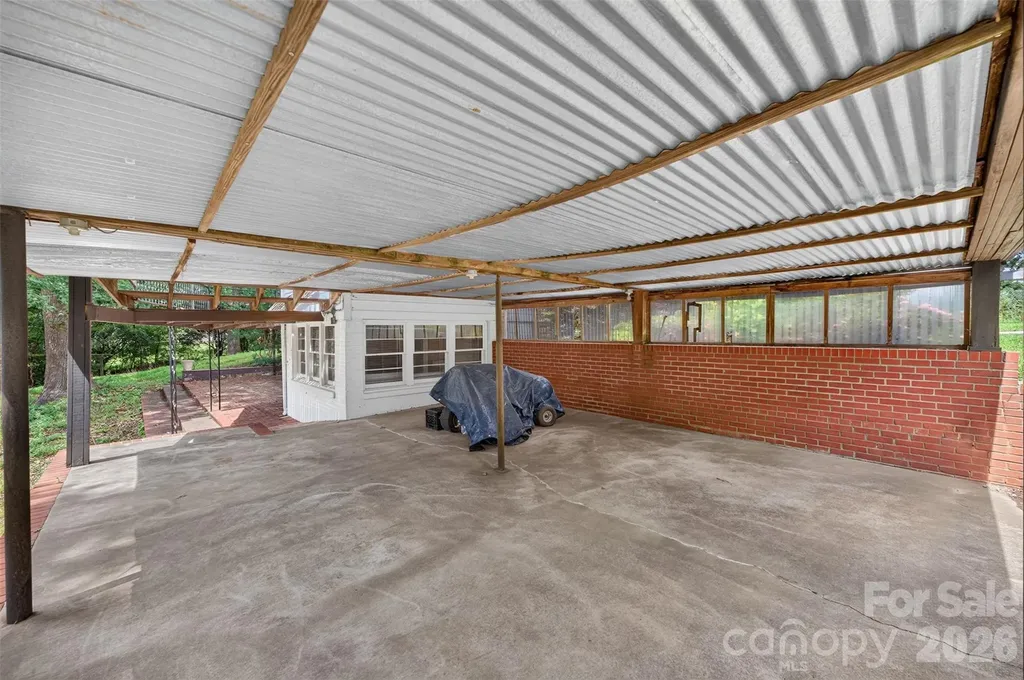 311 33rd Street Drive SE Hickory NC 28602