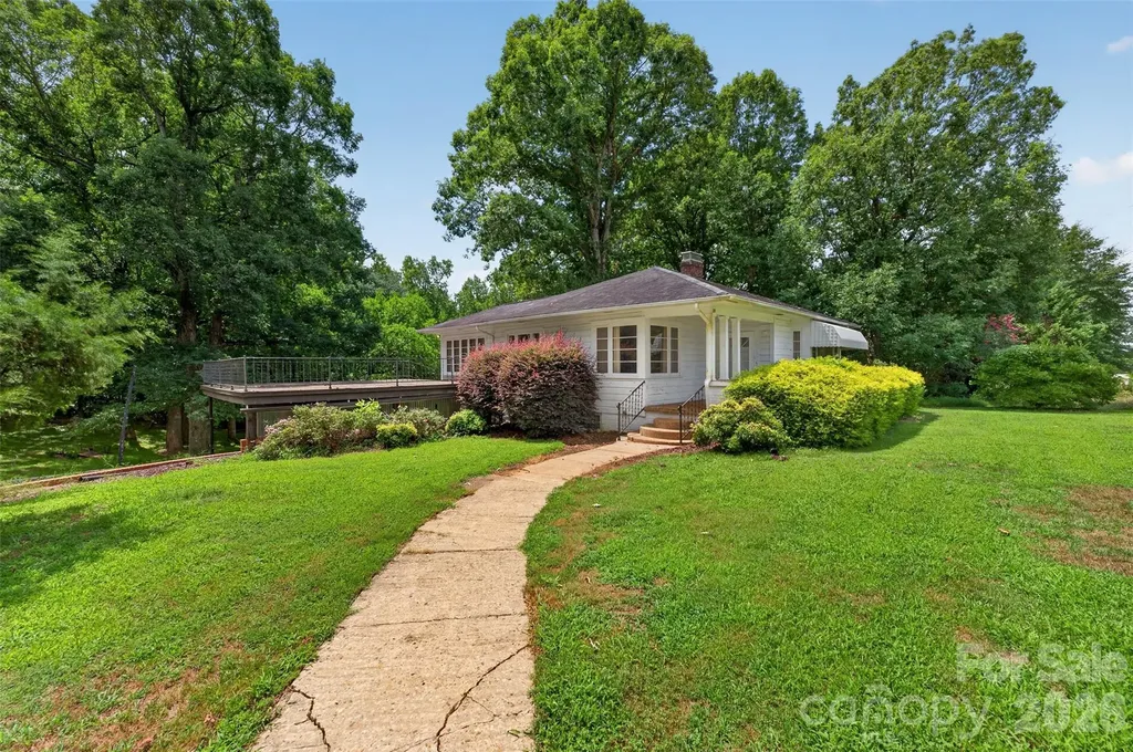311 33rd Street Drive SE Hickory NC 28602