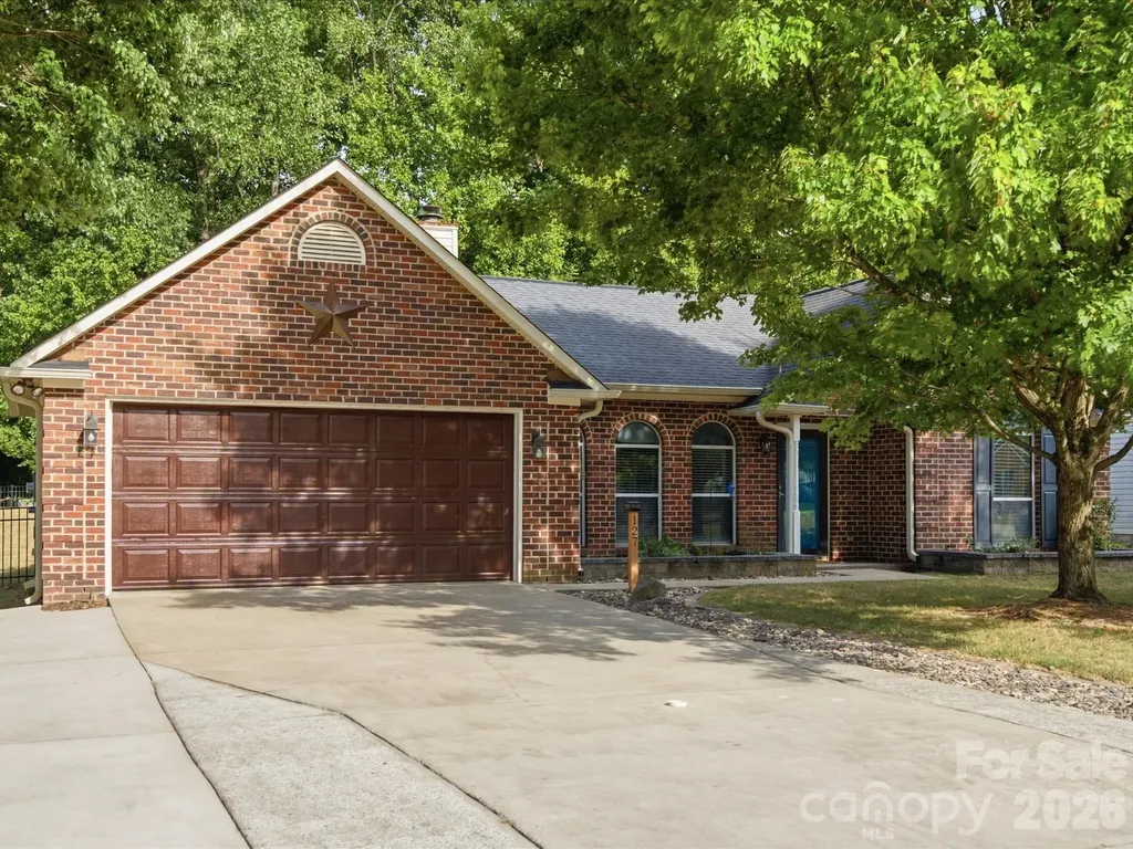 127 W Bank Drive Charlotte NC 28214