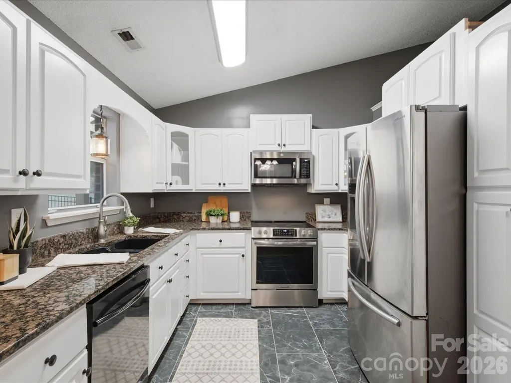 127 W Bank Drive Charlotte NC 28214