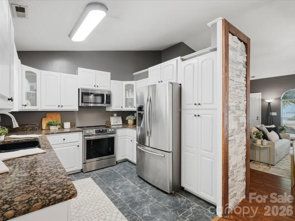 127 W Bank Drive Charlotte NC 28214