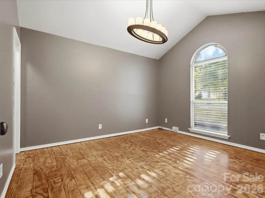 127 W Bank Drive Charlotte NC 28214