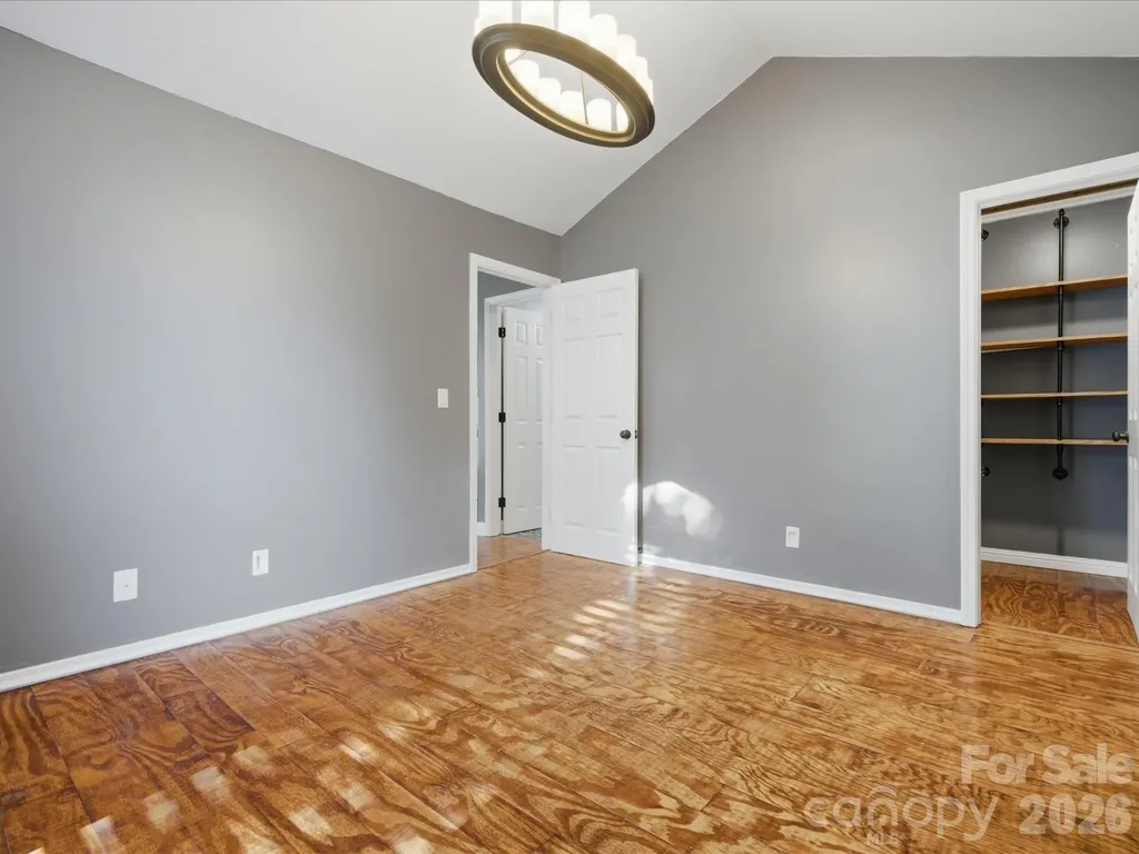127 W Bank Drive Charlotte NC 28214