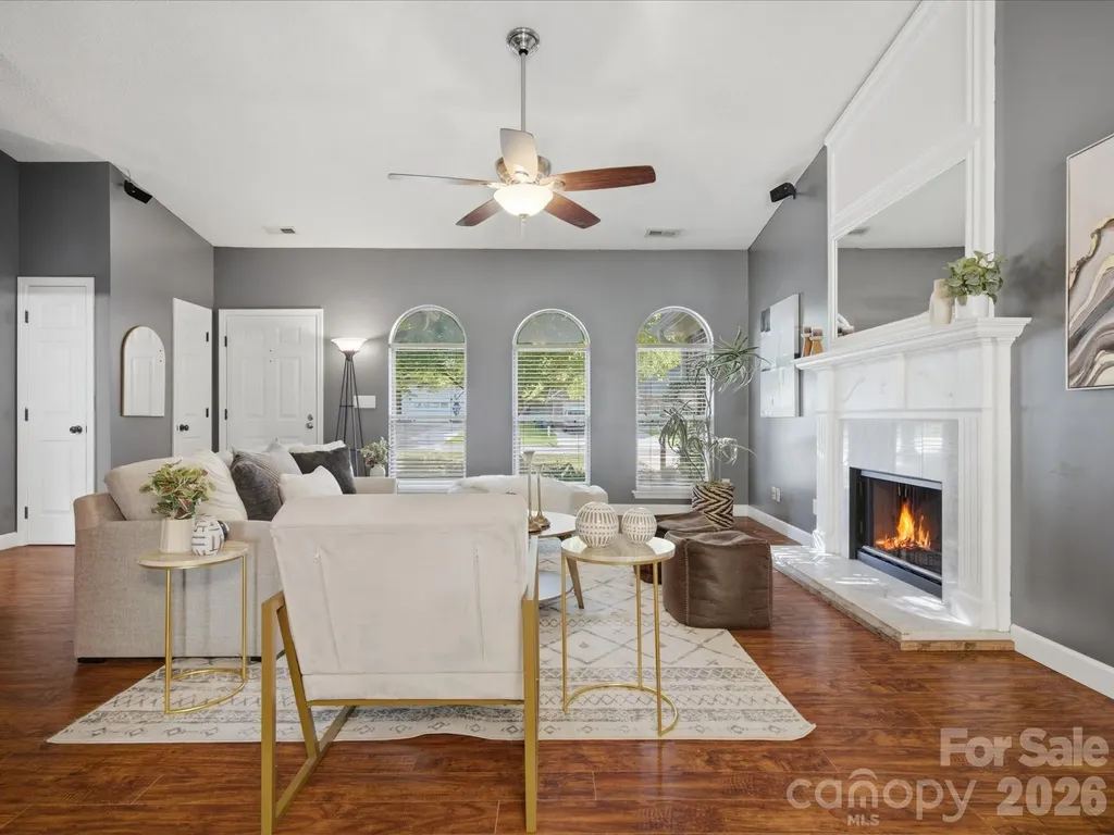 127 W Bank Drive Charlotte NC 28214
