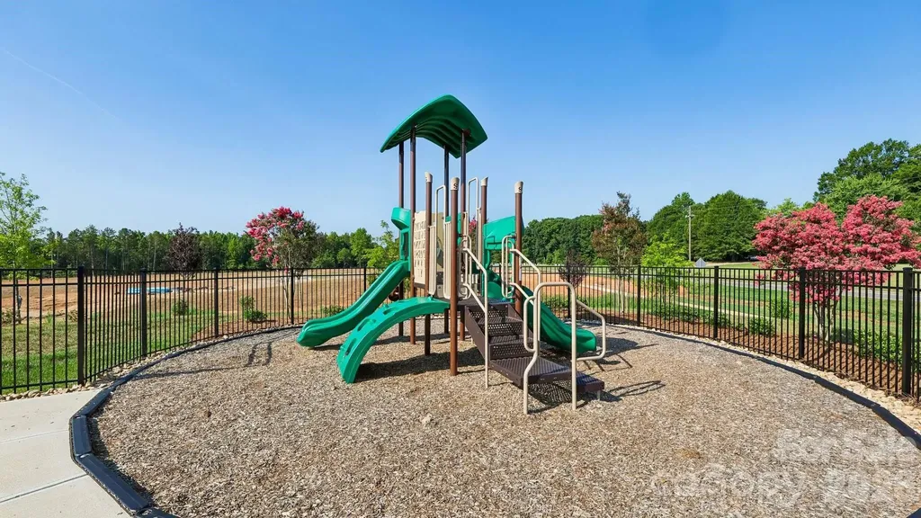168 Maple Valley Street Statesville NC 28677