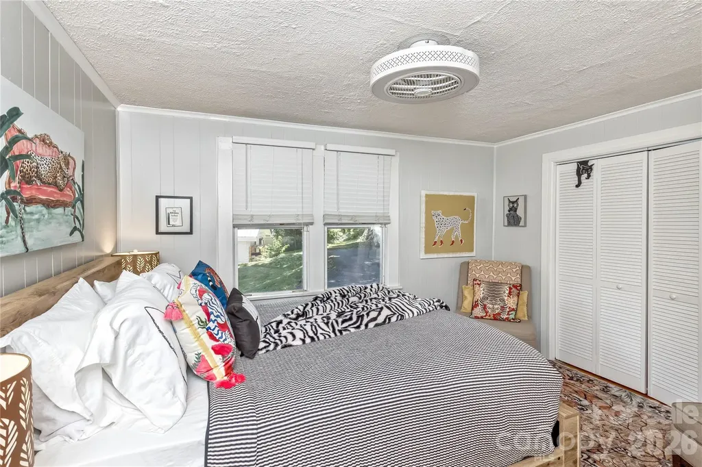 20 Cottage Street Woodfin NC 28804