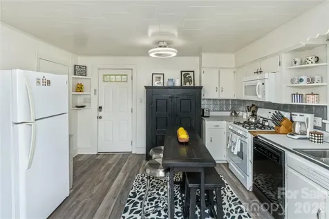 20 Cottage Street Woodfin NC 28804