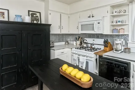 20 Cottage Street Woodfin NC 28804