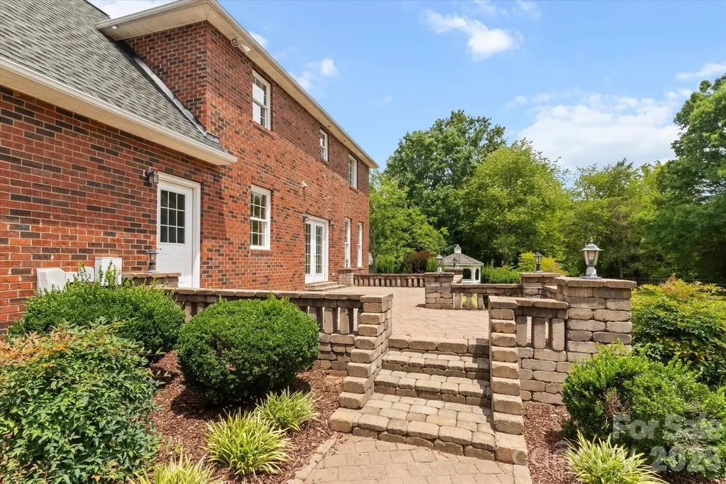 136 Summerchase Lane Mooresville NC 28117