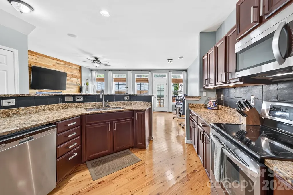 8261 Bridgegate Drive Huntersville NC 28078