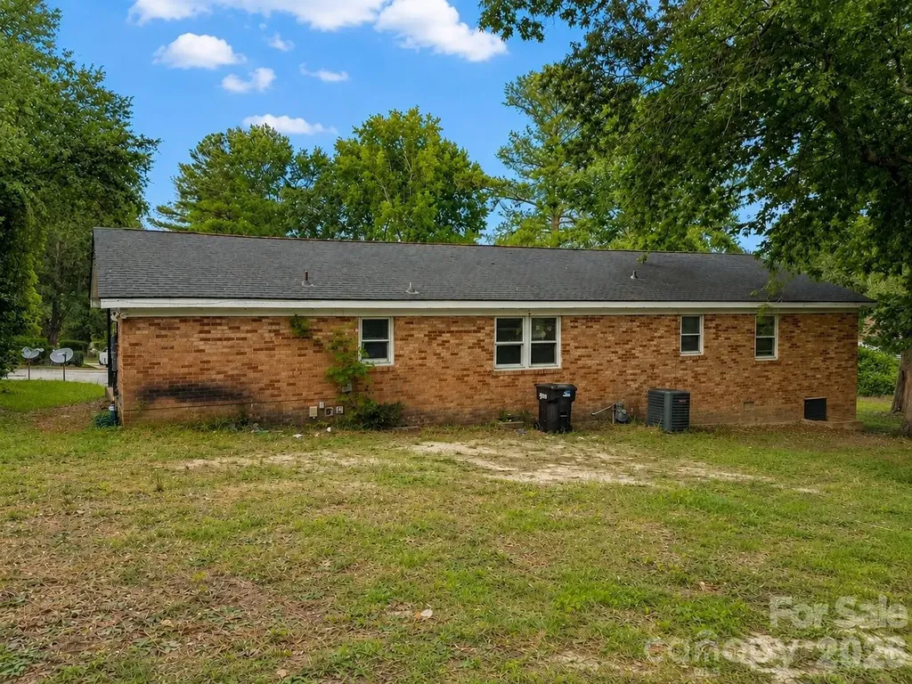 6109 Dandy Loop Road Fayetteville NC 28314