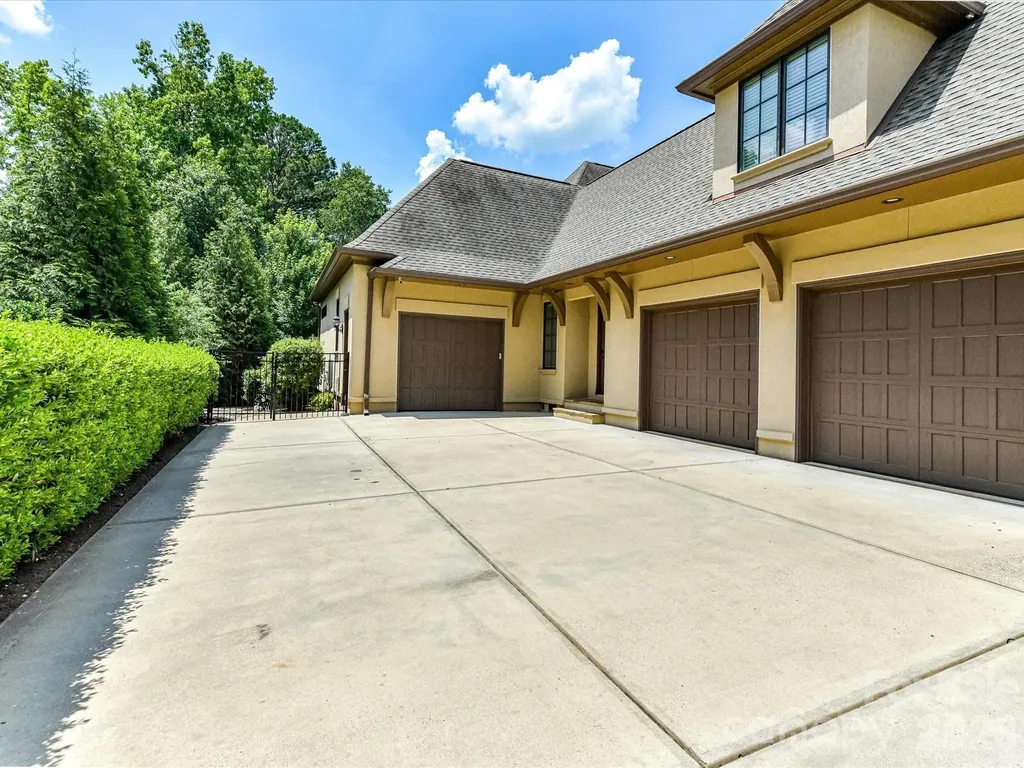 8119 Skyecroft Commons Drive Waxhaw NC 28173