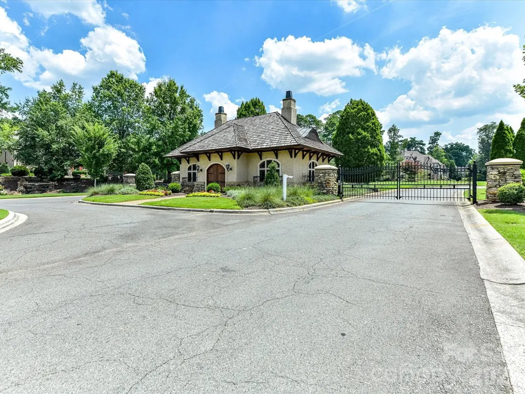 8119 Skyecroft Commons Drive Waxhaw NC 28173