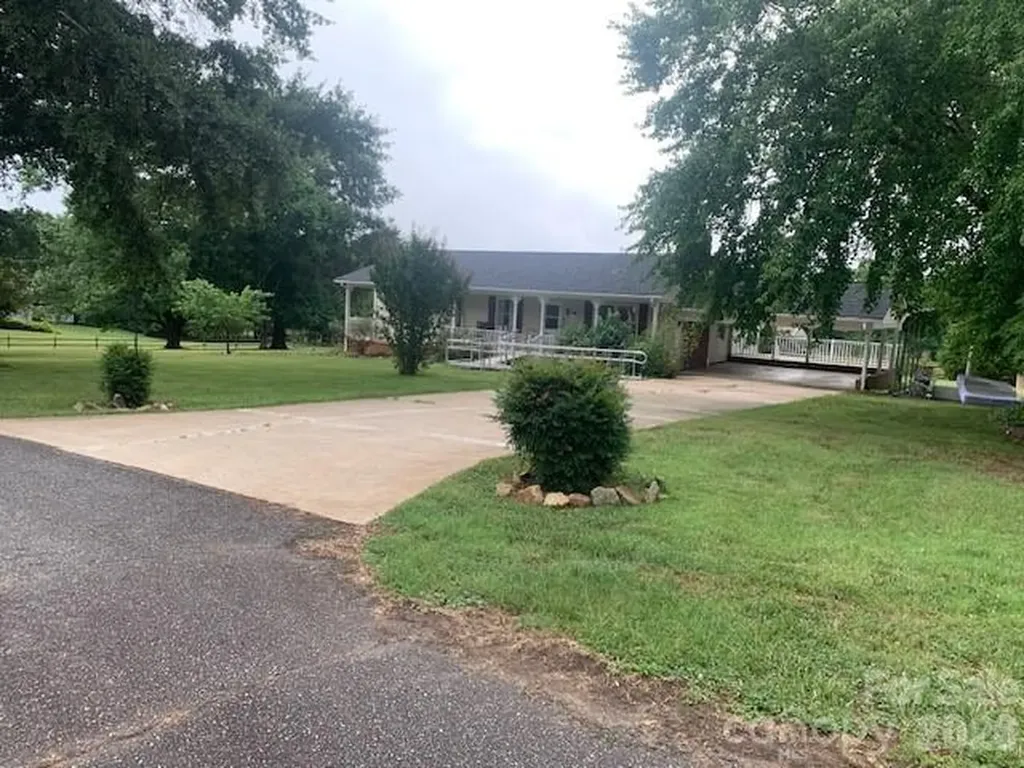 189 Valet Court Forest City NC 28043
