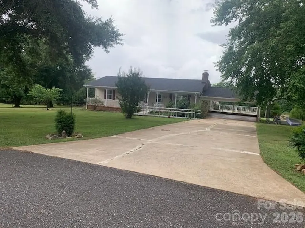 189 Valet Court Forest City NC 28043