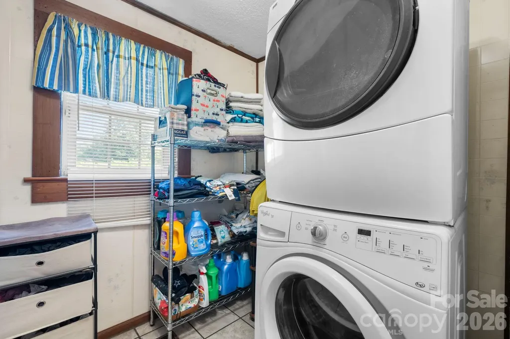 2504 Brentwood Circle Lenoir NC 28645