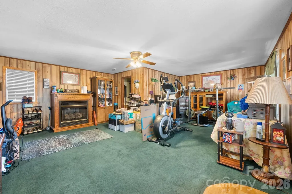2504 Brentwood Circle Lenoir NC 28645