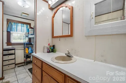 2504 Brentwood Circle Lenoir NC 28645