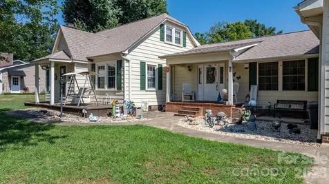 2504 Brentwood Circle Lenoir NC 28645
