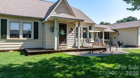 2504 Brentwood Circle Lenoir NC 28645