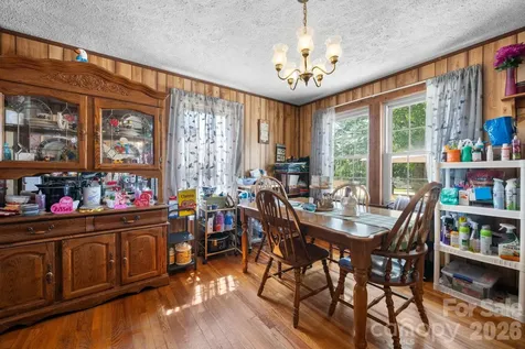 2504 Brentwood Circle Lenoir NC 28645