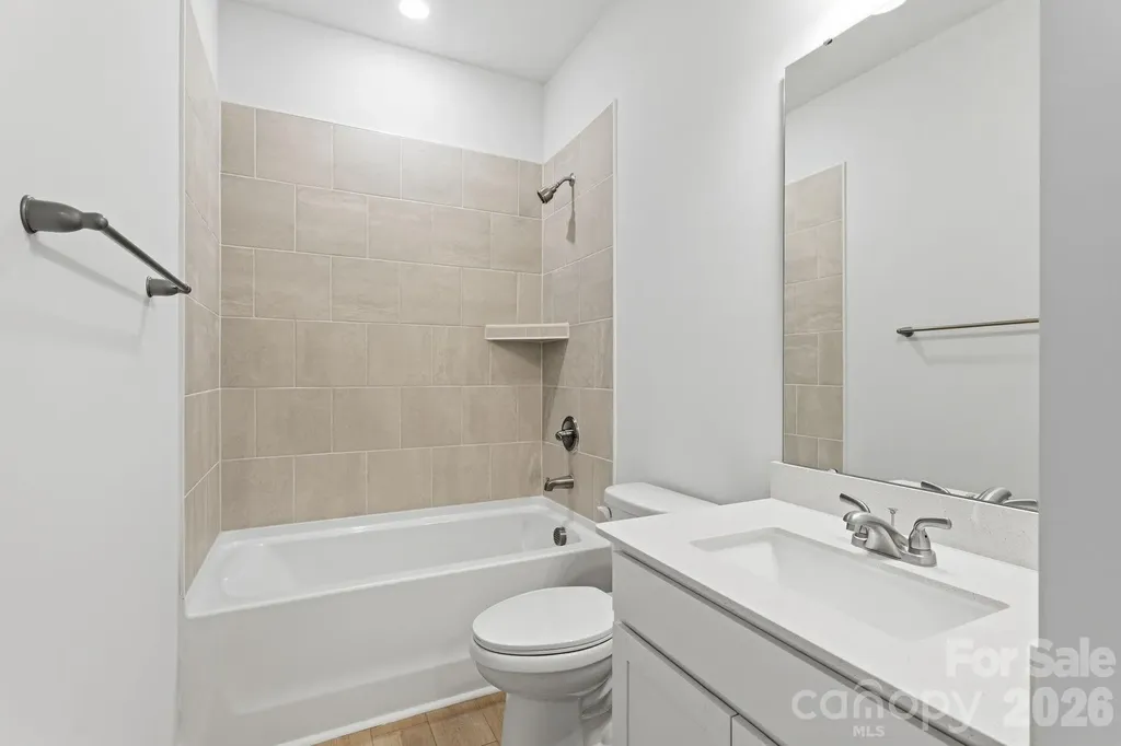 4618 Lakeview Road Charlotte NC 28216