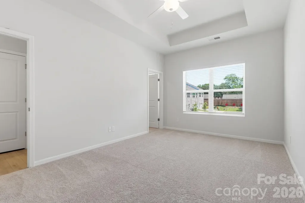 4618 Lakeview Road Charlotte NC 28216