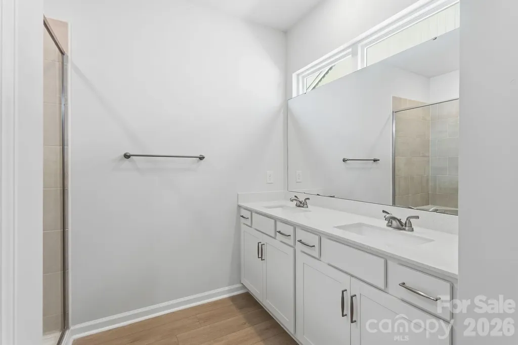 4618 Lakeview Road Charlotte NC 28216