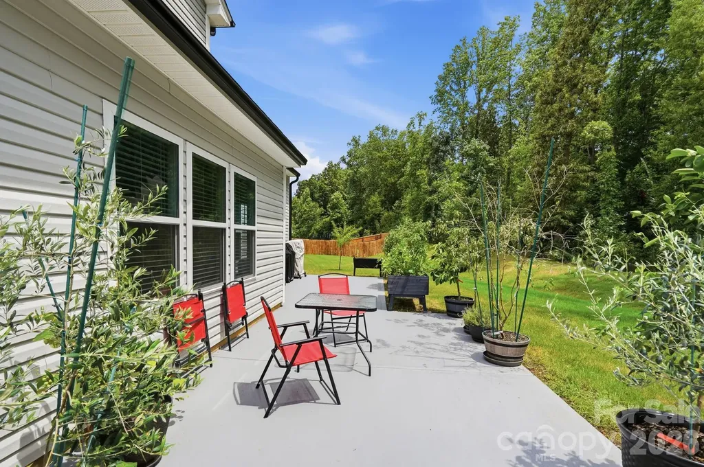 2667 Andes Drive Statesville NC 28625