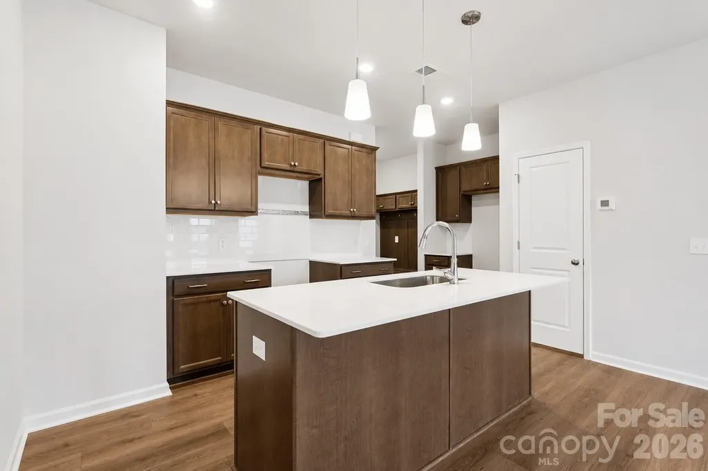 4750 Lakeview Road Charlotte NC 28216