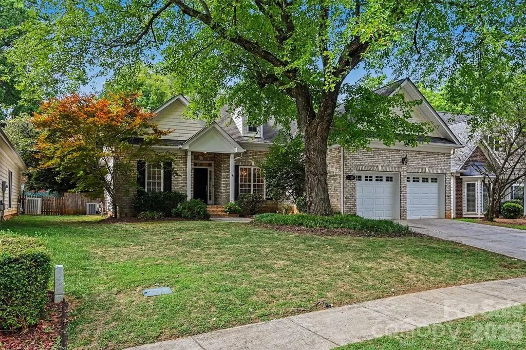 1109 Moray Court Charlotte NC 28211
