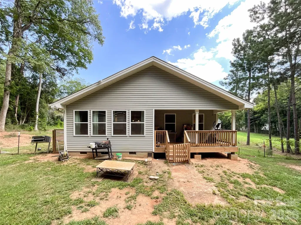 404 White Store Road Wadesboro NC 28170