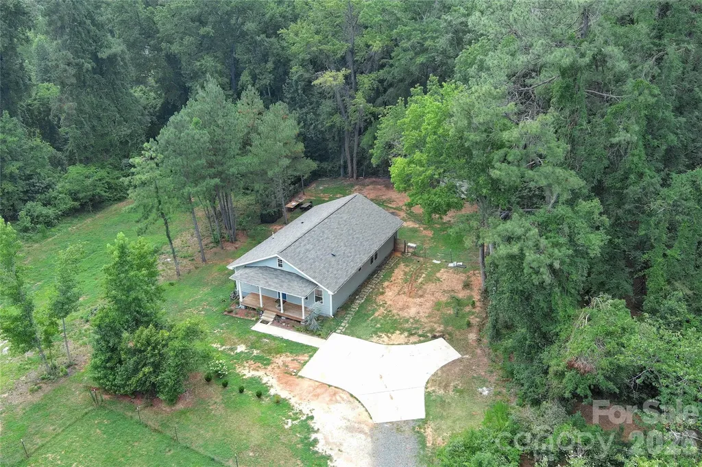 404 White Store Road Wadesboro NC 28170